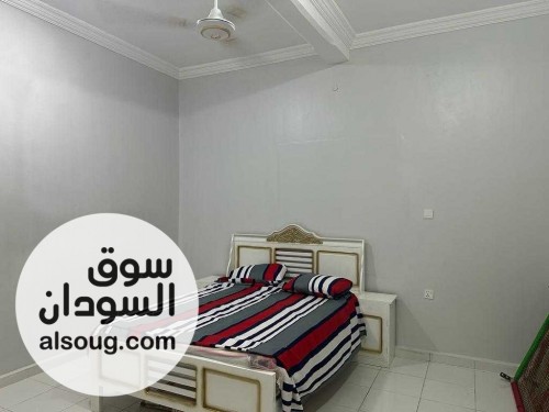 شقه سوبرديلوكس في بورسودان خور كلاب وسط السوق - صورة رقم 1