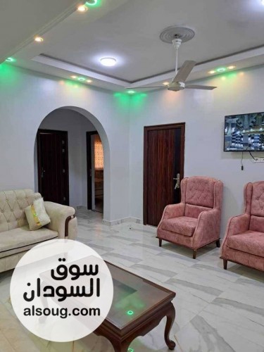 شقة مفروشة فاخرة بها مولد كهربائي ببورتسودان للإيجار من أملاك العقارية - صورة رقم 9