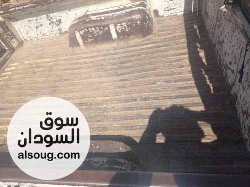 صندوق شاحنة كان مربوط علي عربة داف - صورة رقم 3