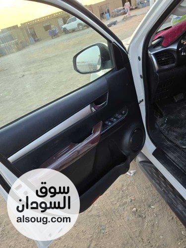 معرض رهام للسيارات تويوتا هايلوكس 2021بصمةة داخلية وخارجية - صورة رقم 8