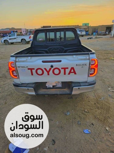 معرض رهام للسيارات تويوتا هايلوكس 2021بصمةة داخلية وخارجية - صورة رقم 5