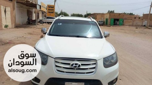 معرض رهام للسيارات سنتافى موديل 2011عداد 129الففل اوبشن الوقود - صورة رقم 1