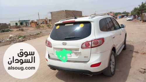 معرض رهام للسيارات سنتافى موديل 2011عداد 129الففل اوبشن الوقود - صورة رقم 3