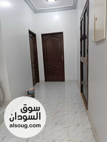 جملونات ومخازن للإيجار ف حي المطار - صورة رقم 1