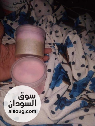 صابونيات لتقشير والتفتيح الجسم - صورة رقم 1