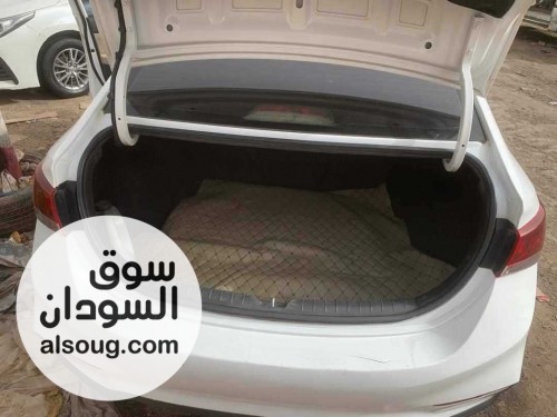 اكسنتت مضلع 2017 - صورة رقم 2