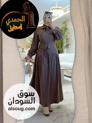 فستانًا طويلًا بلون الزيتون الأخضر - Image # 3