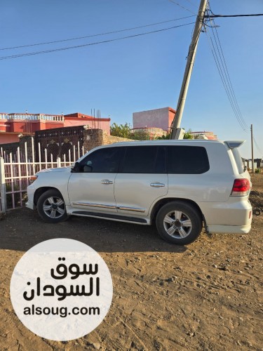   لاندكروزر فطيم 2014 GXR V6بصمة أوتوماتيك - صورة رقم 3