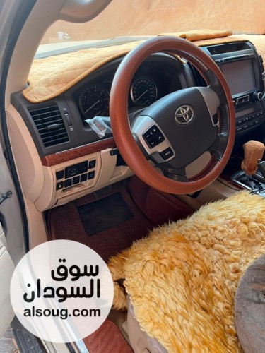 لعشاق الفخامة لاندكروزر  موديل 2015 فطيم رسالة خاصة - صورة رقم 12