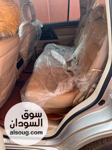 لعشاق الفخامة لاندكروزر  موديل 2015 فطيم رسالة خاصة - صورة رقم 9