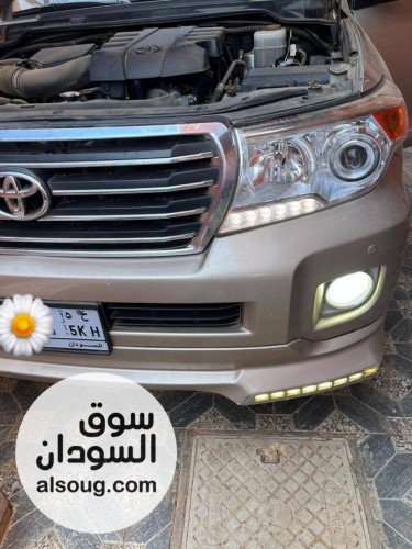 لعشاق الفخامة لاندكروزر  موديل 2015 فطيم رسالة خاصة - صورة رقم 5