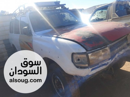   للبيع في الأبيض ليلي علوي موديل 92  - صورة رقم 2