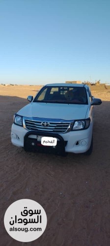 هايلوكس 2014 سعودي فردة واطي  - صورة رقم 2