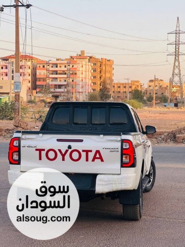 بوكسي تايوتا عينك سرك فخيم للاخر لناس الركوب بس - صورة رقم 4