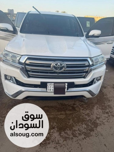 عشاق التميز والاناقه لاندكروزر 2016GXR فطيـــــــــــم ق - صورة رقم 9