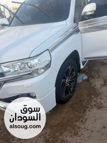 عشاق التميز والاناقه لاندكروزر 2016GXR فطيـــــــــــم ق - صورة رقم 3