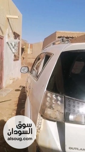 ميتسوبيشي اوتلاندر مويل 2009 - صورة رقم 3