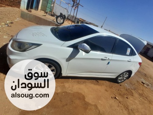 للبيع اكسنت مضلع موديل 2013  قير اتوماتيك - صورة رقم 4