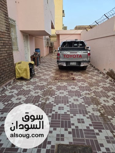 منزل لودبيرنق ناصية بحي إمتداد ناصر للبيع من أملاك العقارية - صورة رقم 5