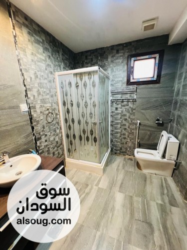 للإيجار الخرطوم شارع الستين فيلا 3 طوابق - صورة رقم 8