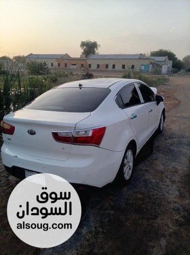 عربية كيا ريو موديل 2014