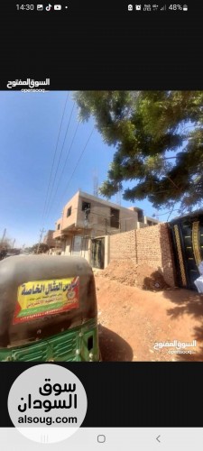 ارض تجارية فاضية بسوق امدرمان مساحة 200 متر مربع