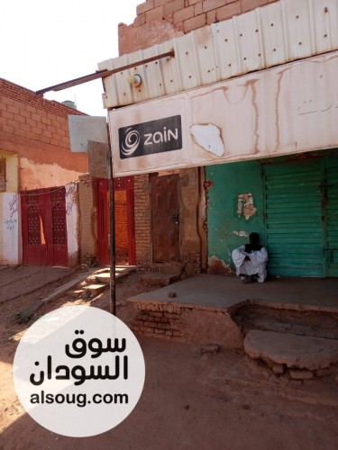 دكان للايجار العماره تفتح على ظلط شارع الردميه محطه نقزو مربع ١٦