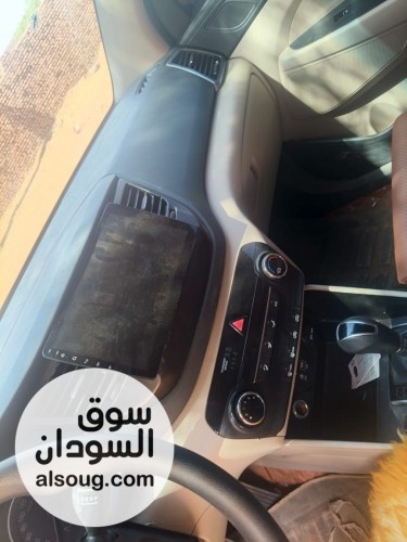عربيه توسان 2017 خالي فتحه سقف. شااذة - صورة رقم 4