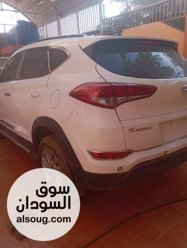 للبيع في الخرطوم توسان سعوديه فتحت سقف عربيه كرتونه - صورة رقم 3