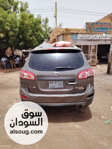هيونداي سنتافي 2010 - صورة رقم 5