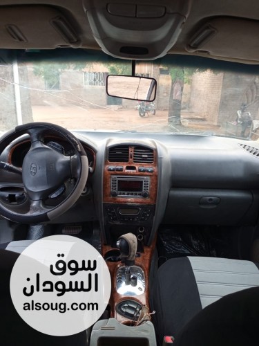عربية سنتافي جاز موديل 2004