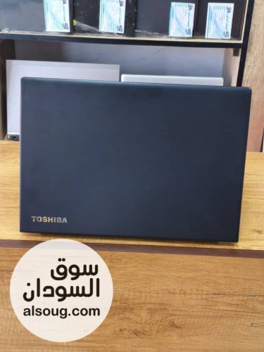 لابتوب توشيبا ماركه اسليم شبه جديد - صورة رقم 3