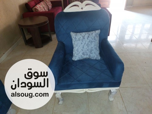 طقم جلوس كنبتين وكرسيين - صورة رقم 7