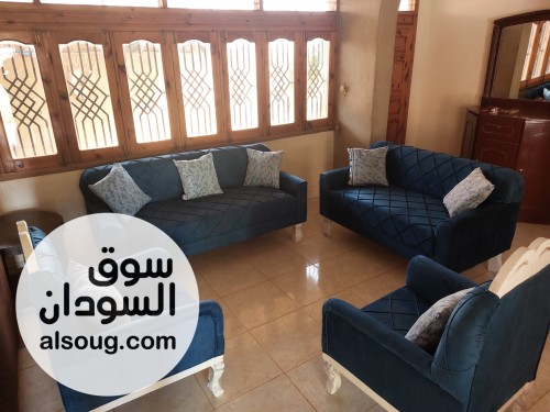 طقم جلوس كنبتين وكرسيين - صورة رقم 2