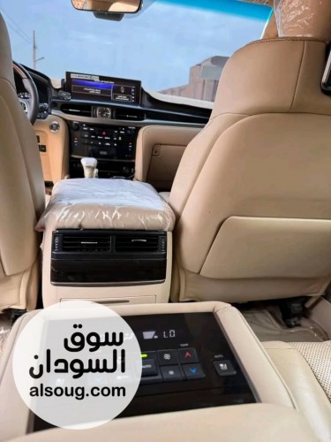 لكزس 570 LX موديل 2016 - صورة رقم 3