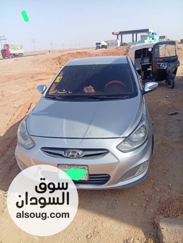 اكسنت مضلع موديل 2012