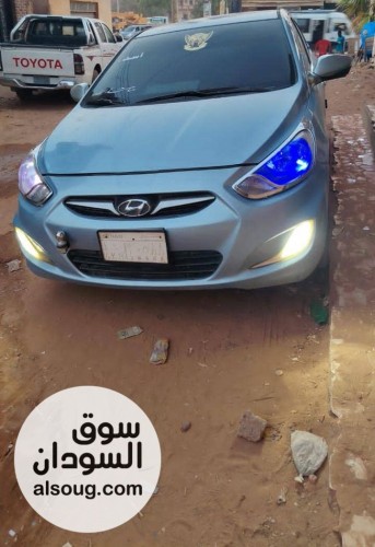 اكسنت مضلع موديل 2012