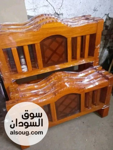 خشب السنط المتين وقوي
