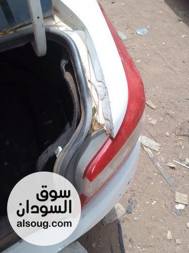 عربية ياريس بيضاء موديل 2015 - صورة رقم 2