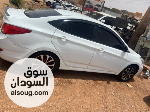 اكسنت مضلع موديل 2015 - صورة رقم 7