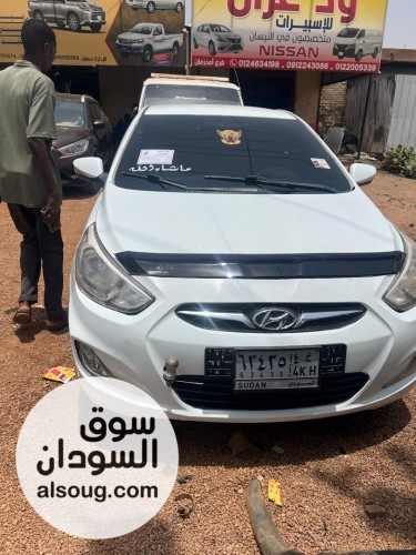اكسنت مضلع موديل 2015