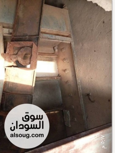 شواية مستعملة بدون موتور ...وممكن مستعمل بترينة لبيع الموبايلات
