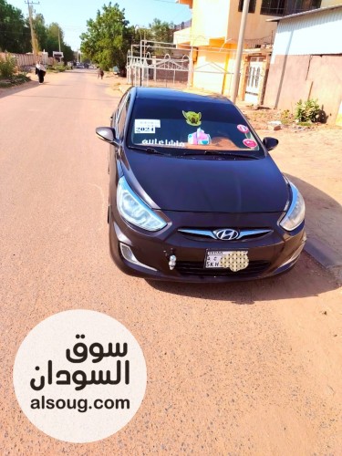 أكسنت مضلع موديل 2015