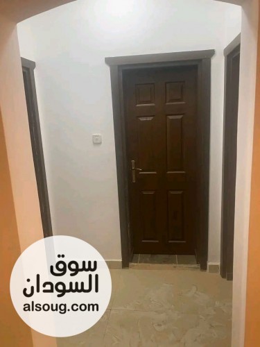شقة بطاقه شمسيه 
الايجار بليوم 100 الف 
بشهر 2500
سعر نهائي
مطلوب عرسا