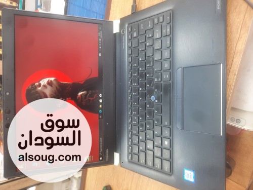 لابتوب توشيبا ماركه اسليم شبه جديد