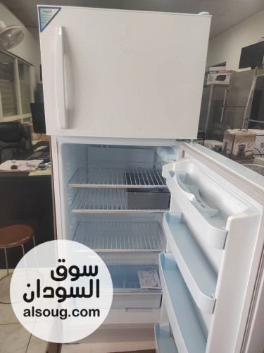 فريزرات ألاسكا العملاقة  