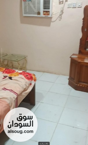  شقة مفروش للايجار في عمارة سكنية المربعات قريب لمحطة بحري