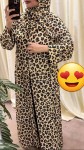 العبايه الترند

عبايه + طرحه + حزام 


الخامة كريب حرير ❤️

بتلب