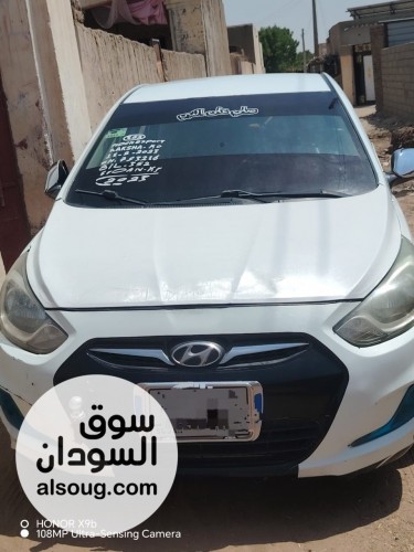 اكسنت مضلع موديل 2015