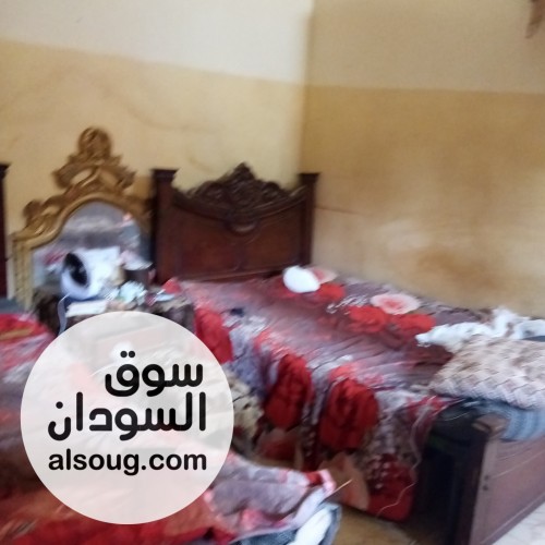 لدينا شقه مفروشه ارضيه العماره تفتح على ظلط شارع الردميه  - صورة رقم 4